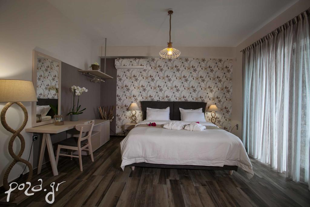 Petra Thea Appartement Kalamáta Buitenkant foto